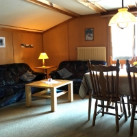 Wohnzimmer der Wohnung im 2. Stock